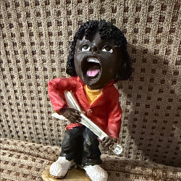 Other - Singing Musician Figurine in Red Jacket